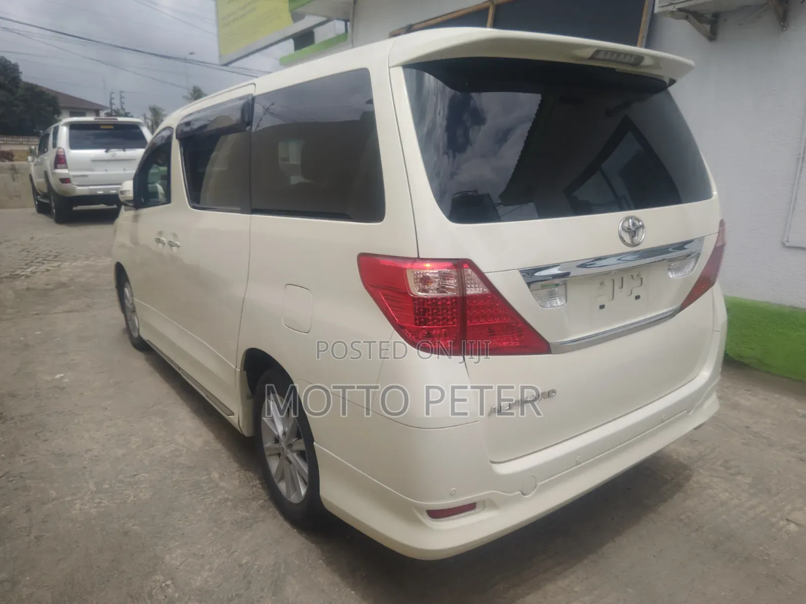 Toyota Alphard 2010 Off white