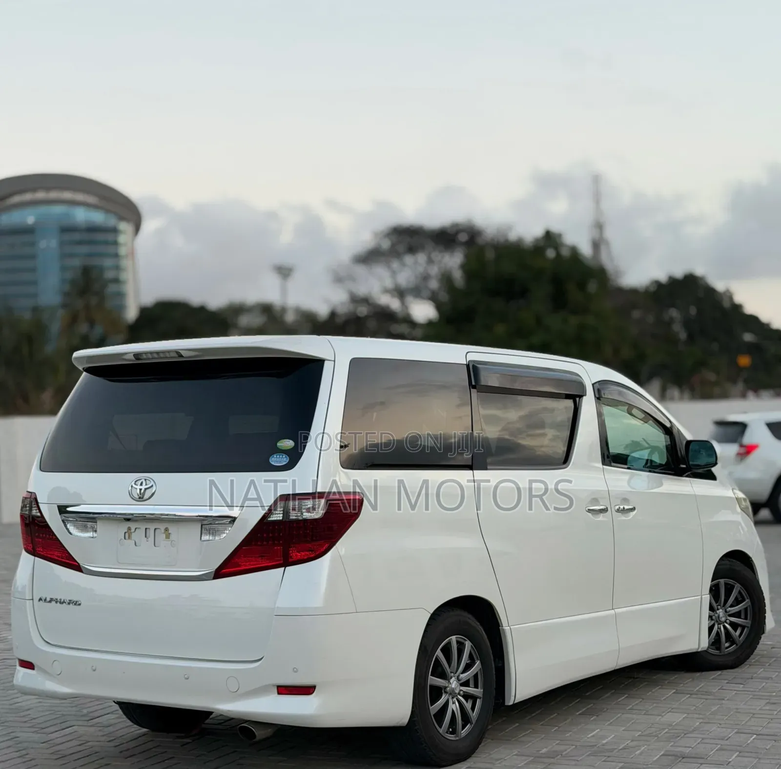 Toyota Alphard 2010 White