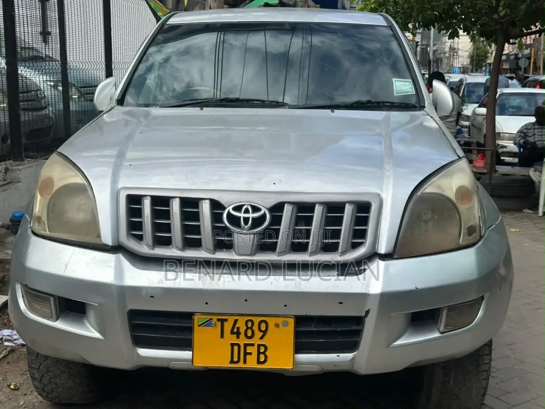 Toyota Land Cruiser Prado 2006 Silver