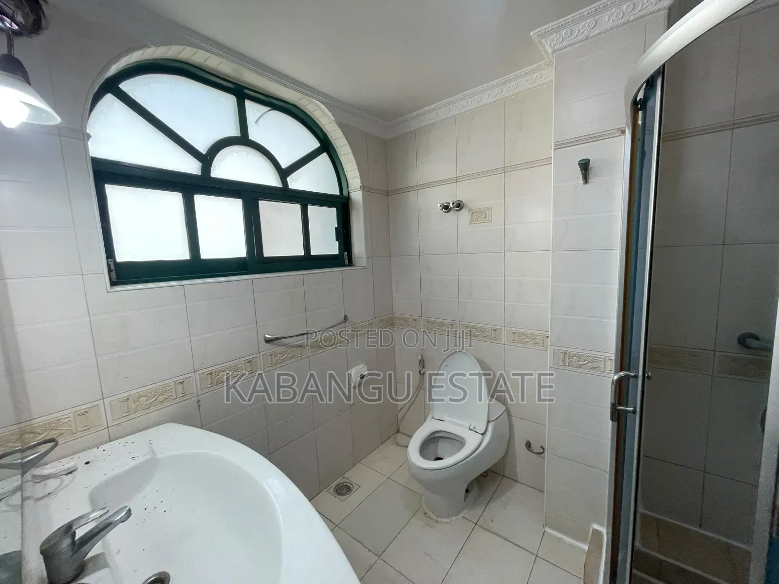 Furnished 2bdrm Apartment in Upang Un Road, Upanga West for rent