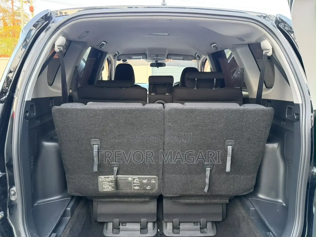Toyota Vanguard 2012 Black