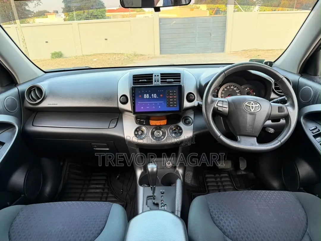 Toyota Vanguard 2012 Black