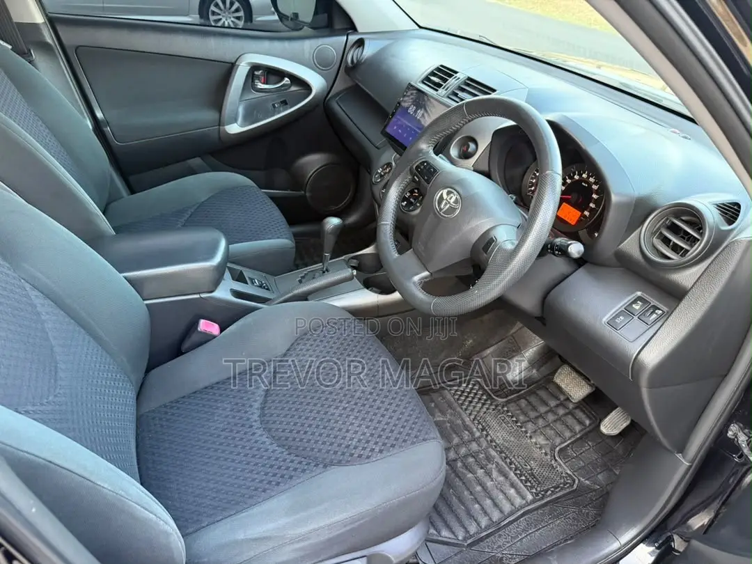 Toyota Vanguard 2012 Black