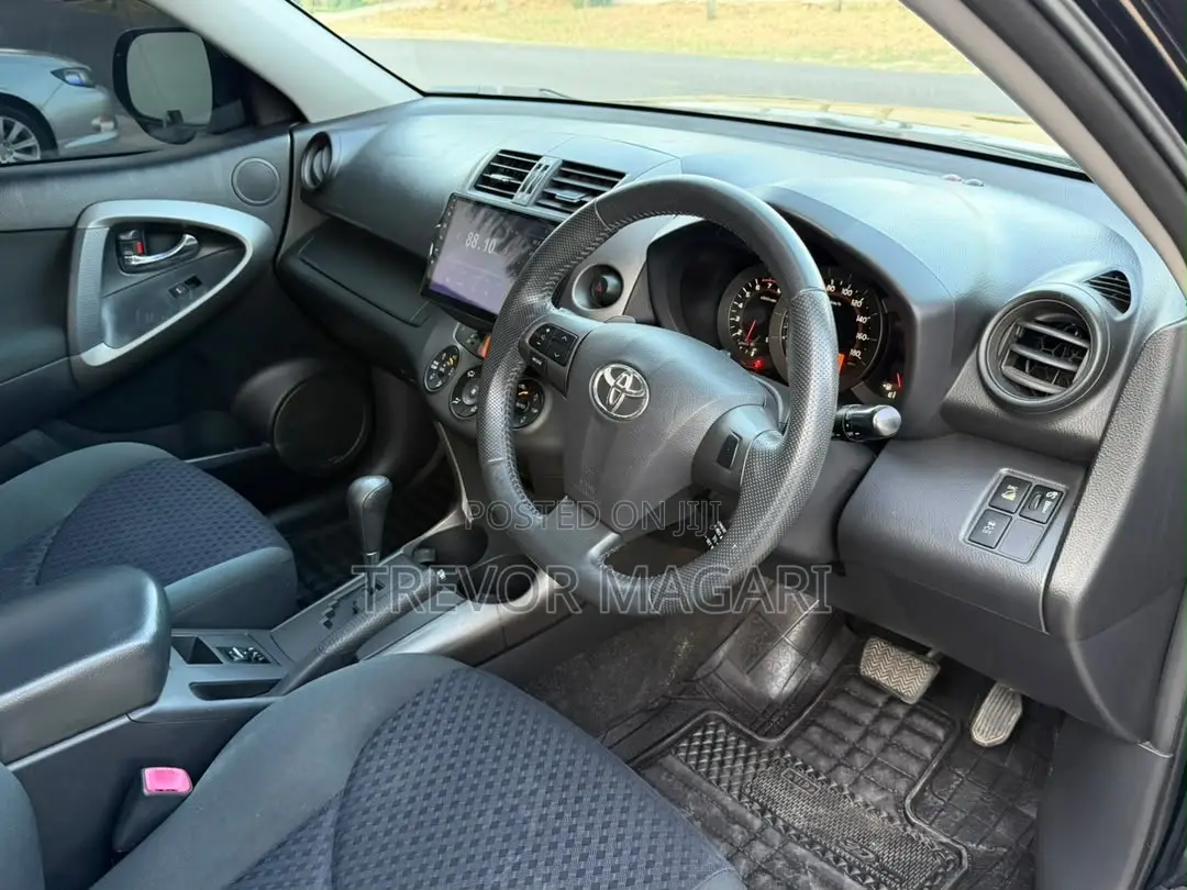 Toyota Vanguard 2012 Black
