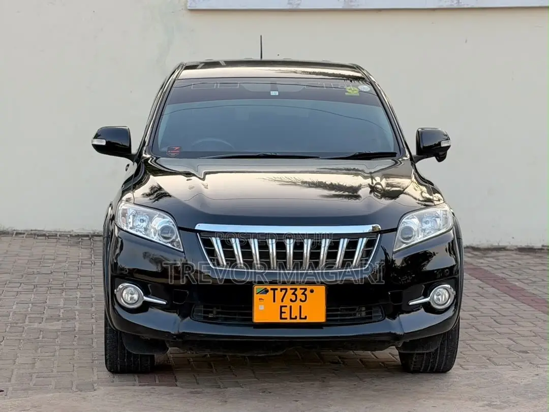Toyota Vanguard 2012 Black