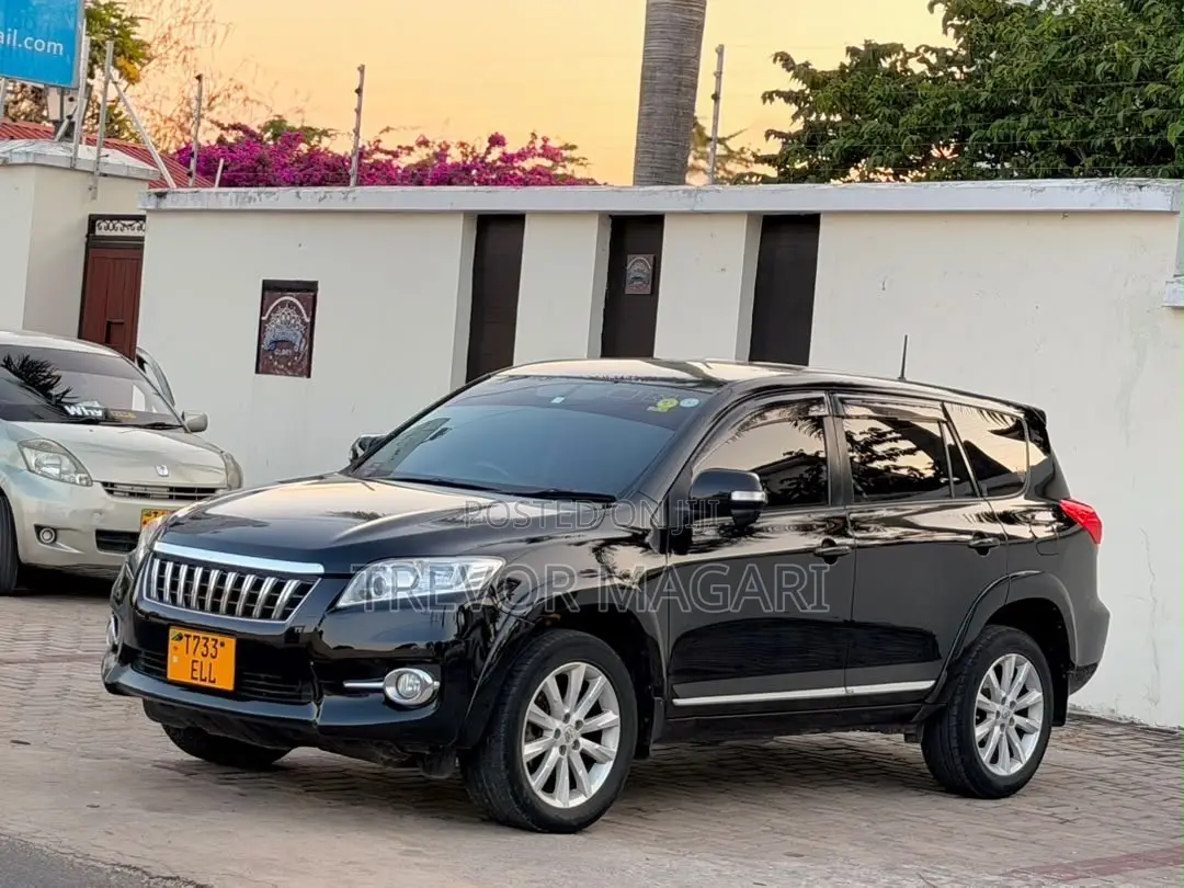 Toyota Vanguard 2012 Black