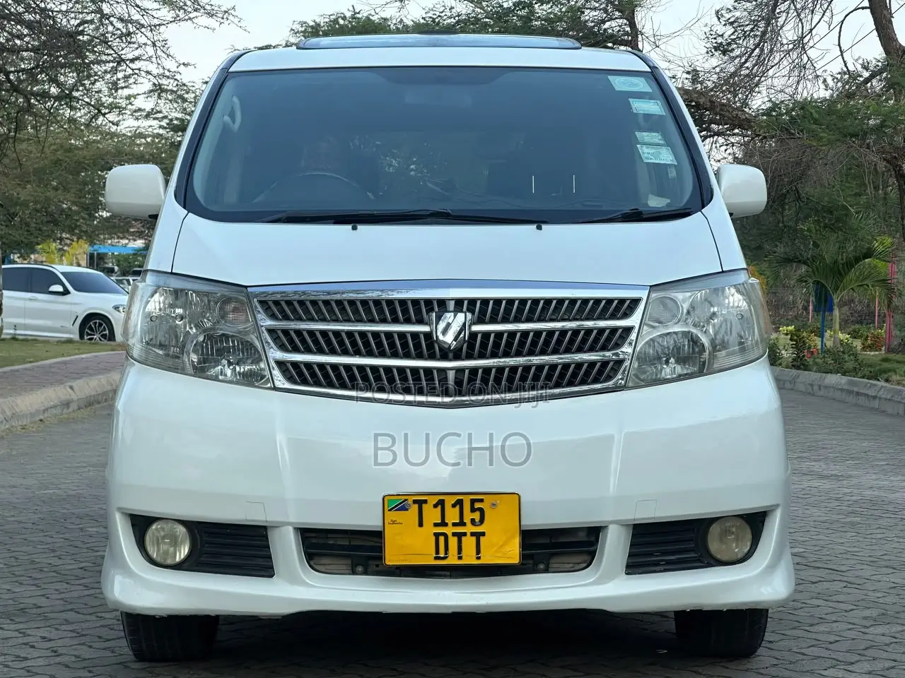 Toyota Alphard 2004 White