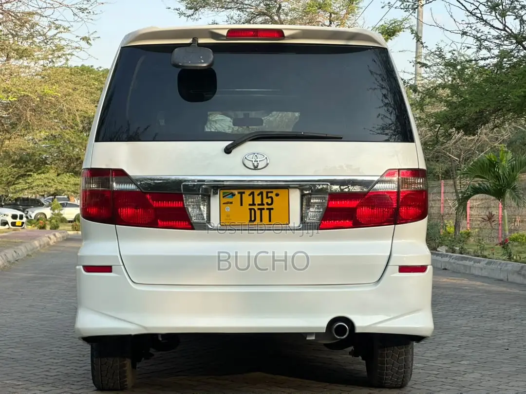 Toyota Alphard 2004 White