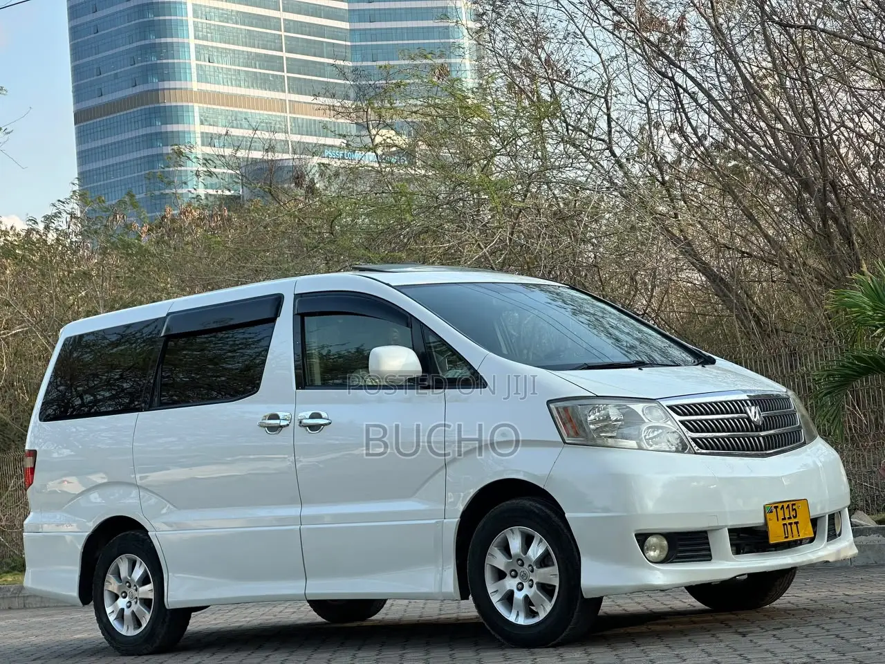 Toyota Alphard 2004 White