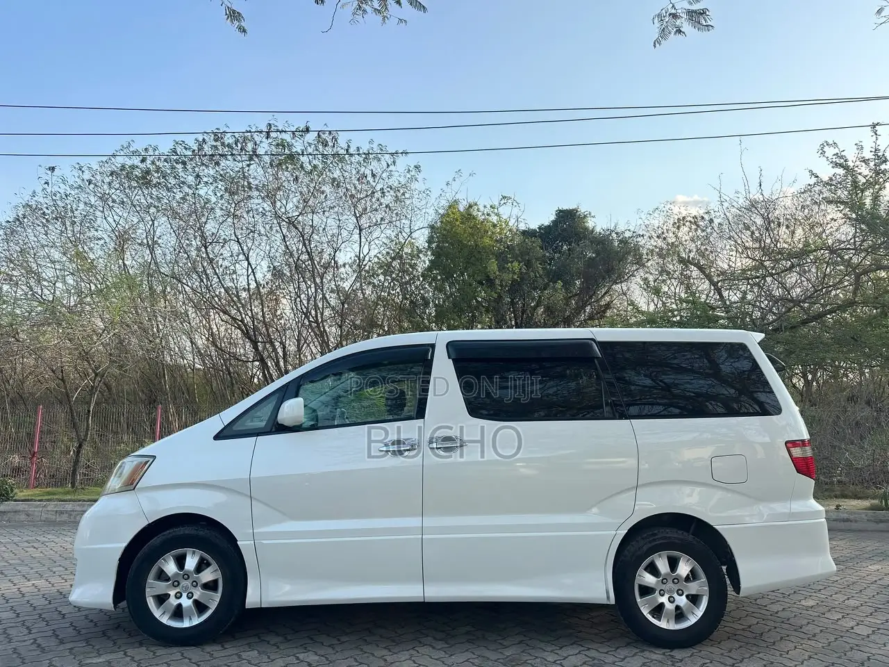 Toyota Alphard 2004 White