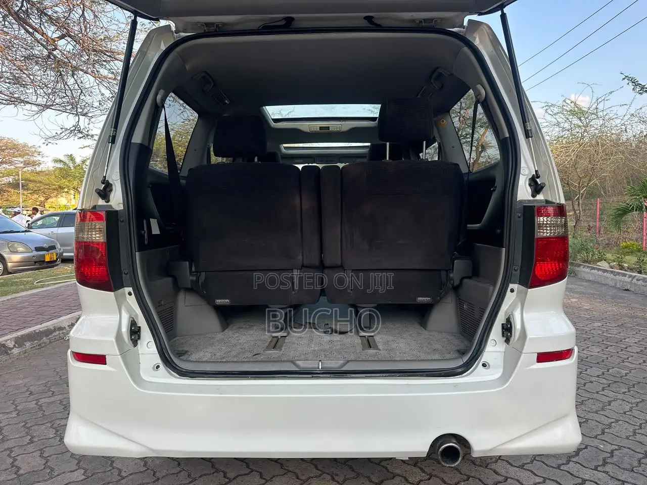 Toyota Alphard 2004 White