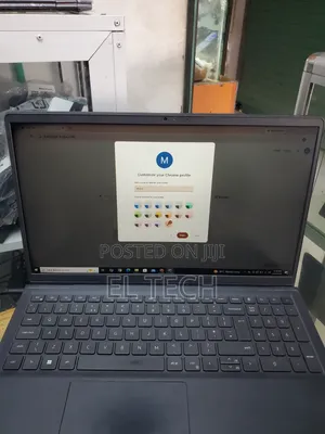 Laptop Dell Vostro 15 3510 4GB Intel Core i3 SSHD+SSD 500GB
