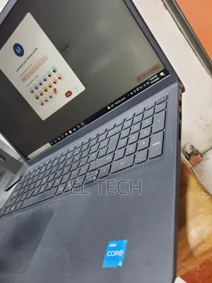 Laptop Dell Vostro 15 3510 4GB Intel Core i3 SSHD+SSD 500GB