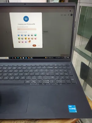Laptop Dell Vostro 15 3510 4GB Intel Core i3 SSHD+SSD 500GB
