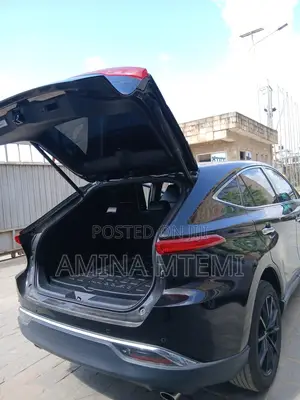Toyota Harrier 2.0 2020 Black