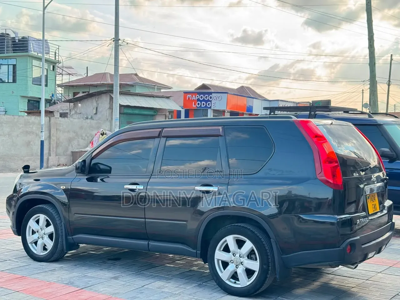 Nissan X-Trail 2010 Black