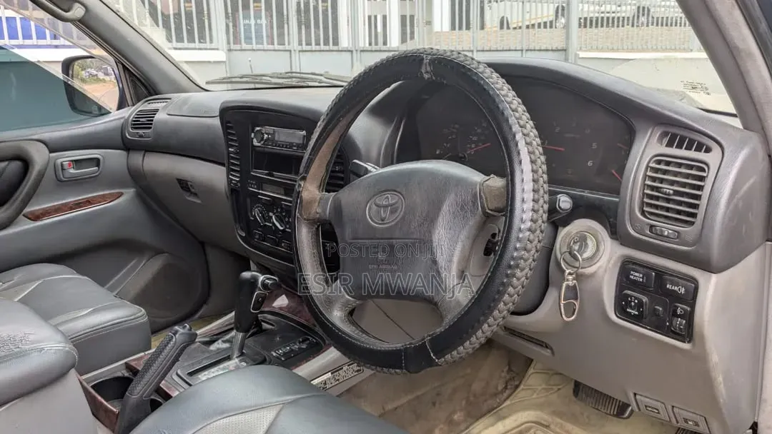 Toyota Land Cruiser 2000 Blue
