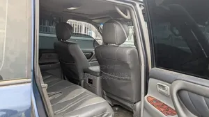 Toyota Land Cruiser 2000 Blue