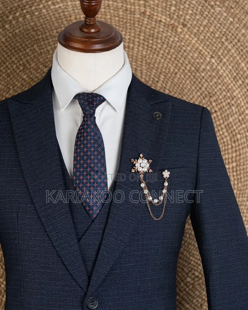 Everyday Classic Eleveted Suit
