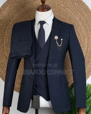 Everyday Classic Eleveted Suit