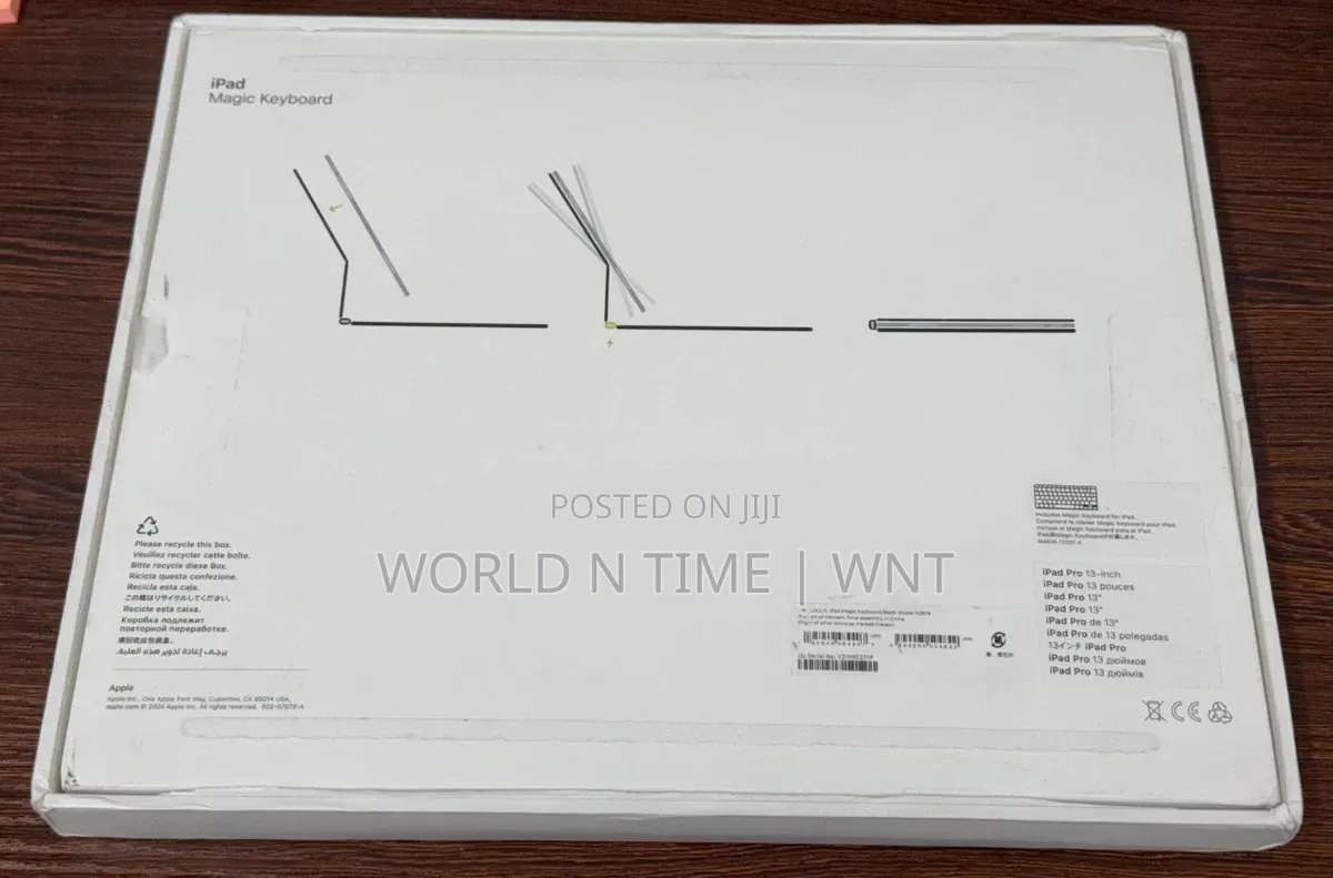 Apple Magic Keyboard
iPad Pro M4/M5 13” Black / White