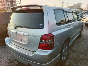 Toyota Kluger 2003 Silver