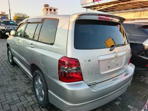 Toyota Kluger 2003 Silver