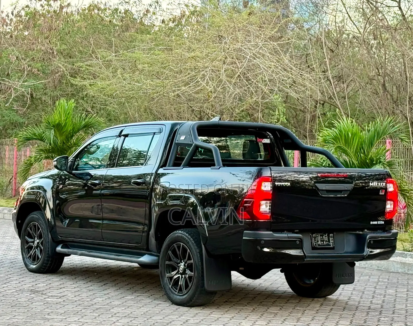 Toyota Hilux 2022 Black