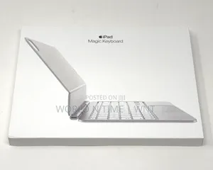 Apple Magic Keyboard iPad Pro M4/M5 11” Black / White