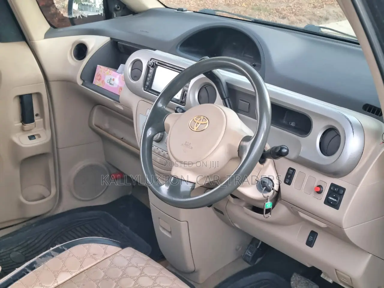 Toyota Porte 2004 Black