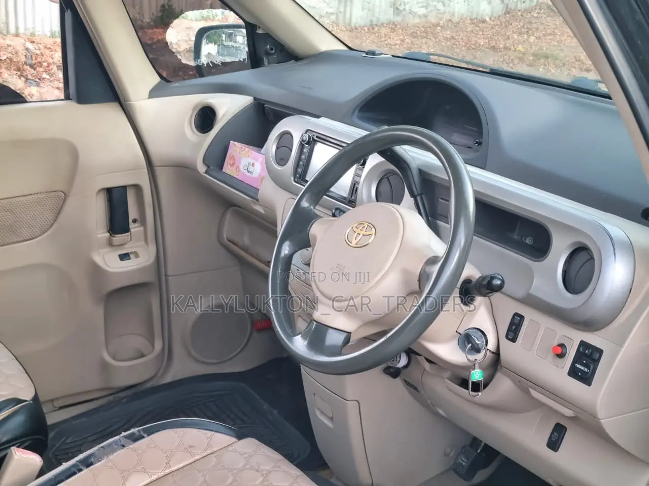 Toyota Porte 2004 Black