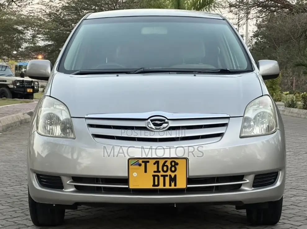 Toyota Corolla Spacio 2003 Silver