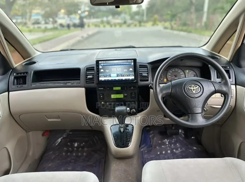 Toyota Corolla Spacio 2003 Silver