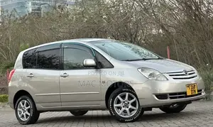 Toyota Corolla Spacio 2003 Silver