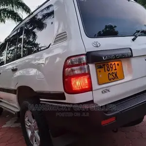 Toyota Land Cruiser 2003 White