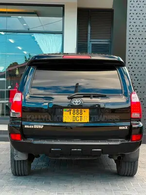Toyota Hilux Surf 2004 Black