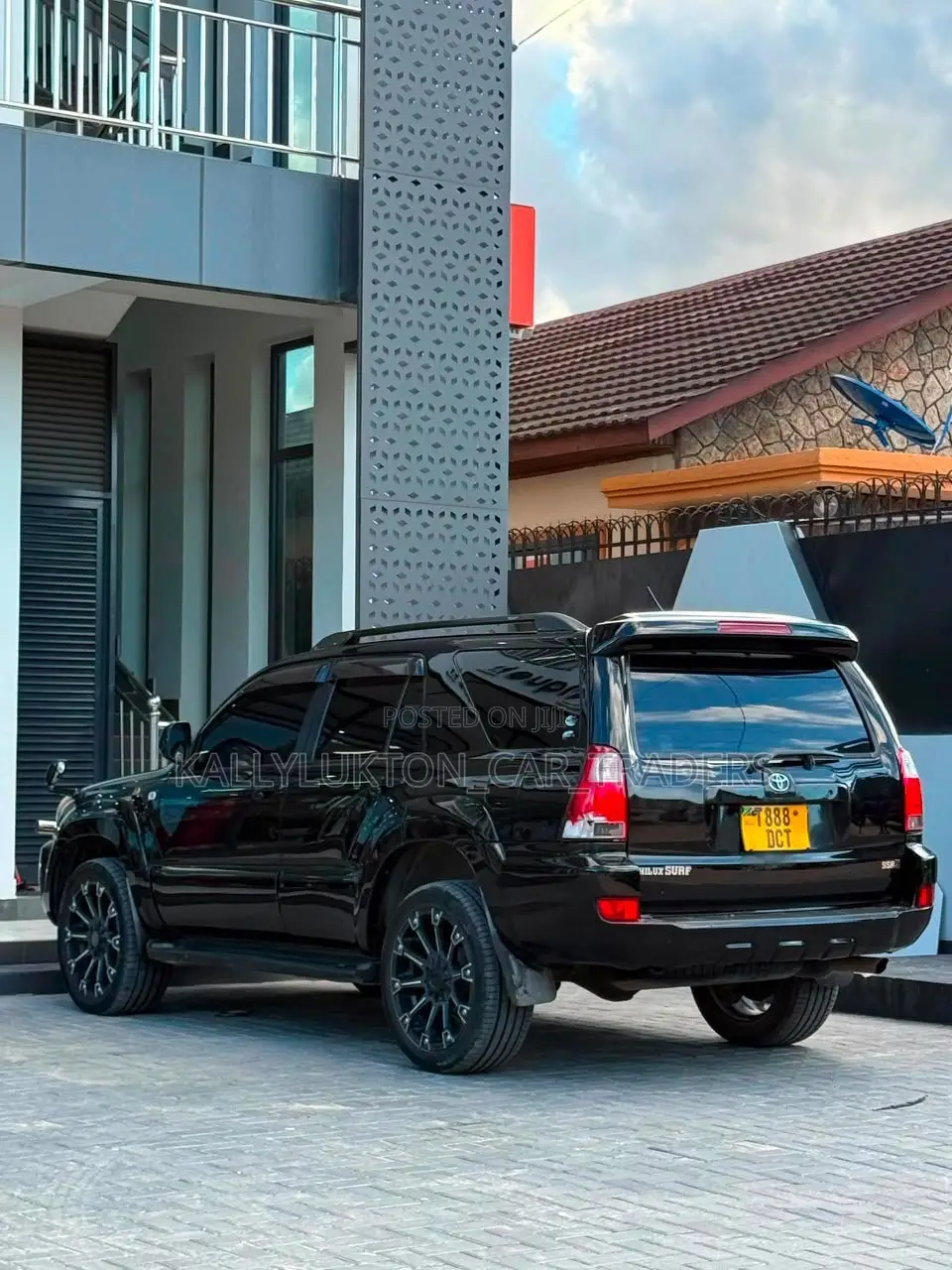 Toyota Hilux Surf 2004 Black
