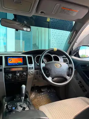 Toyota Hilux Surf 2004 Black