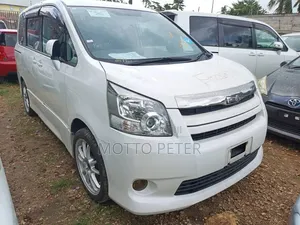 Toyota Noah 2009 White