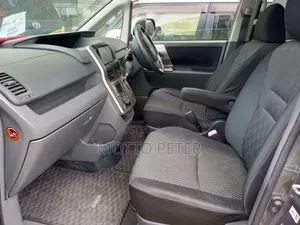 Toyota Noah 2009 White