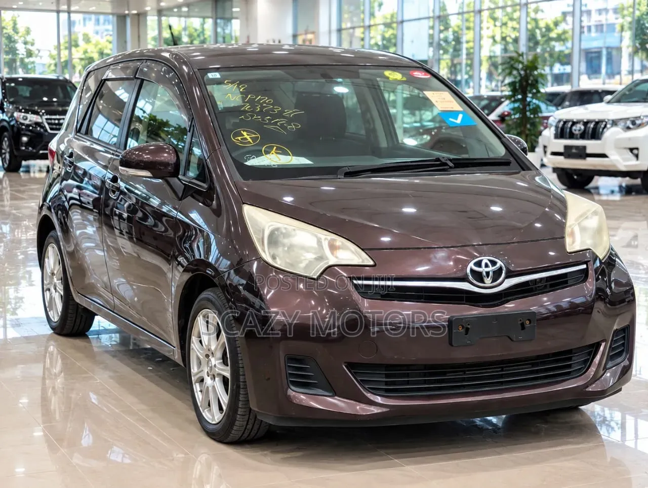 Toyota Ractis 2011 Maroon
