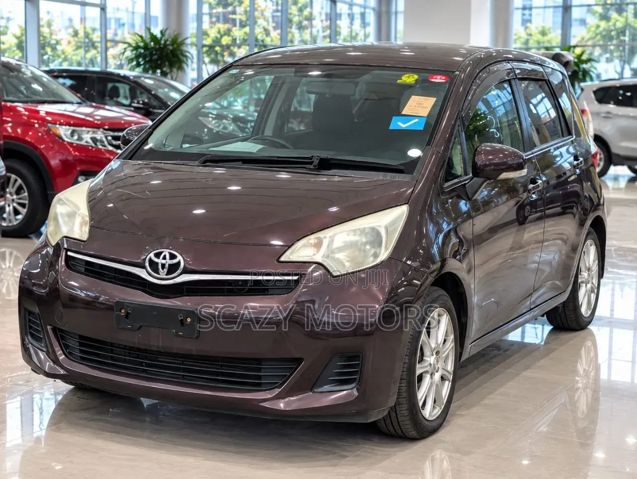 Toyota Ractis 2011 Maroon
