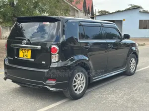 Toyota Corolla Rumion 2010 Black