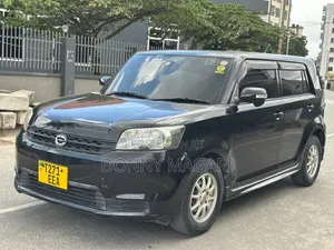 Toyota Corolla Rumion 2010 Black