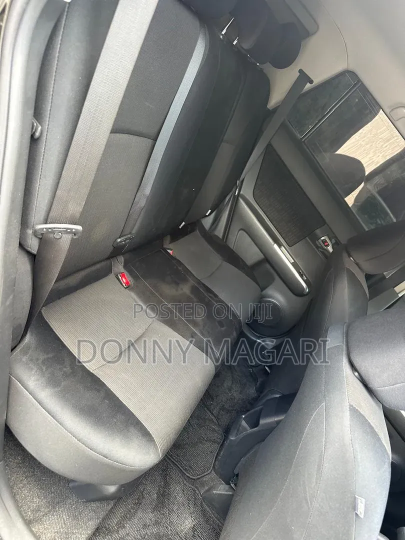 Toyota Corolla Rumion 2010 Black