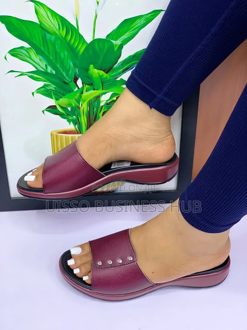 Simple Fashion Shoes for Ladies