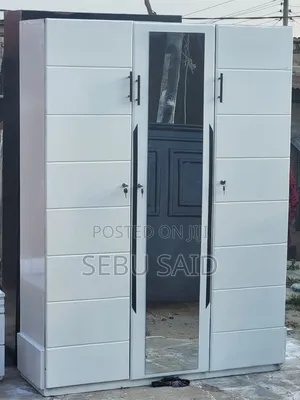 Kabati Milango Mitatu Used Clean