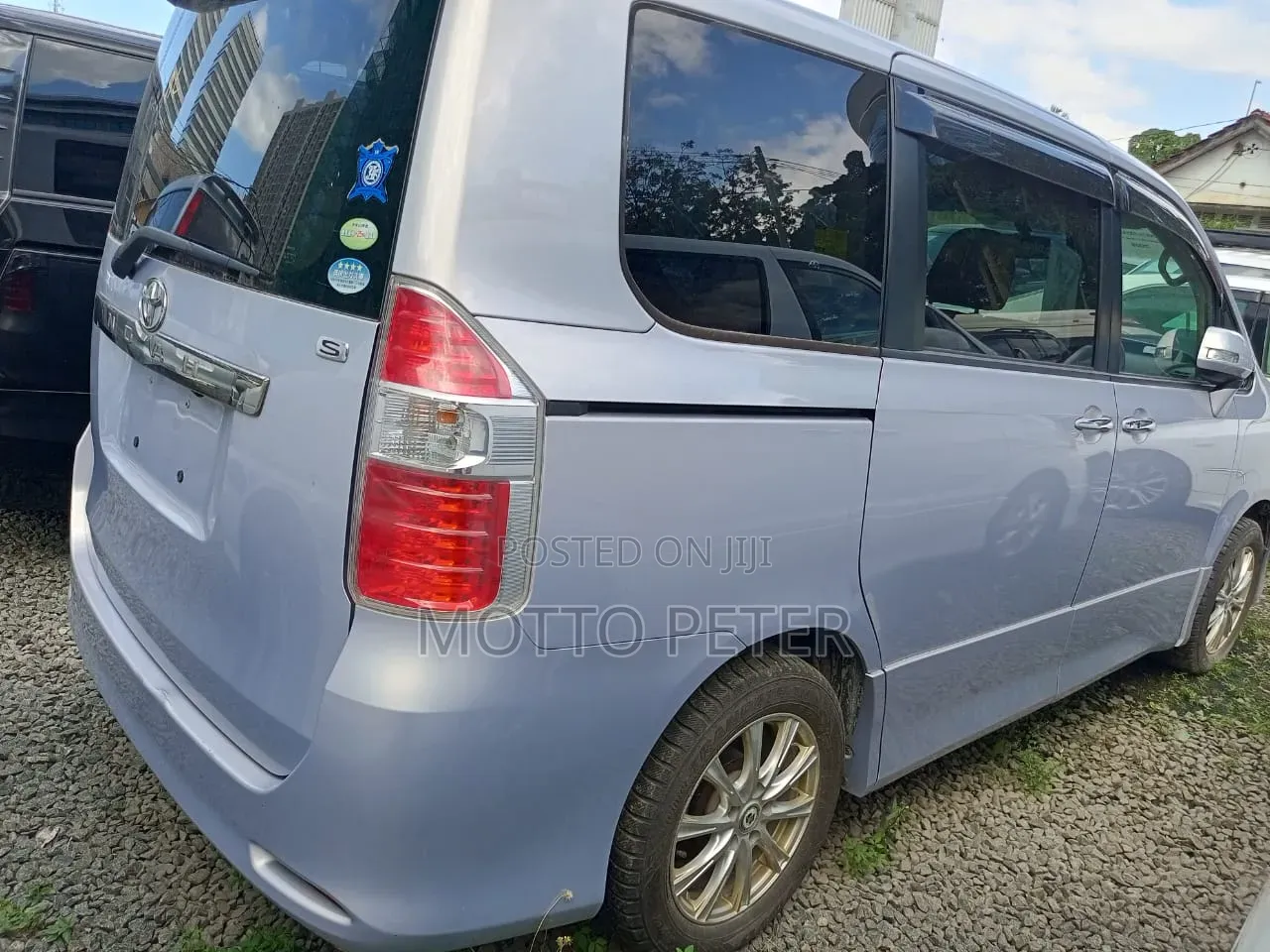 Toyota Noah 2007 Blue