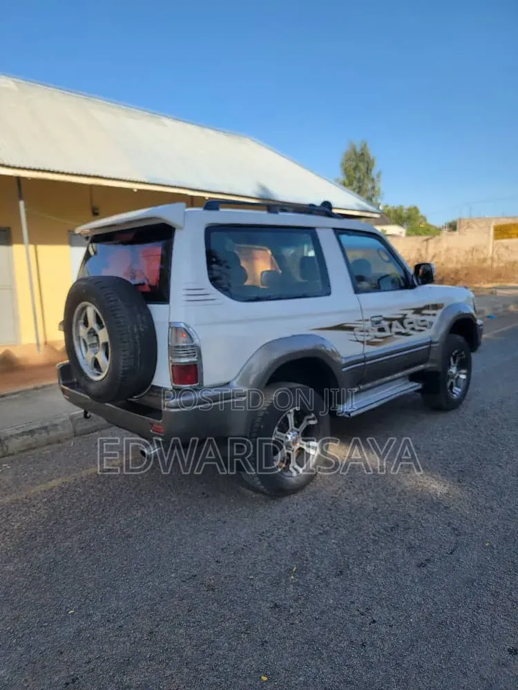 Toyota Land Cruiser Prado 2004 Silver