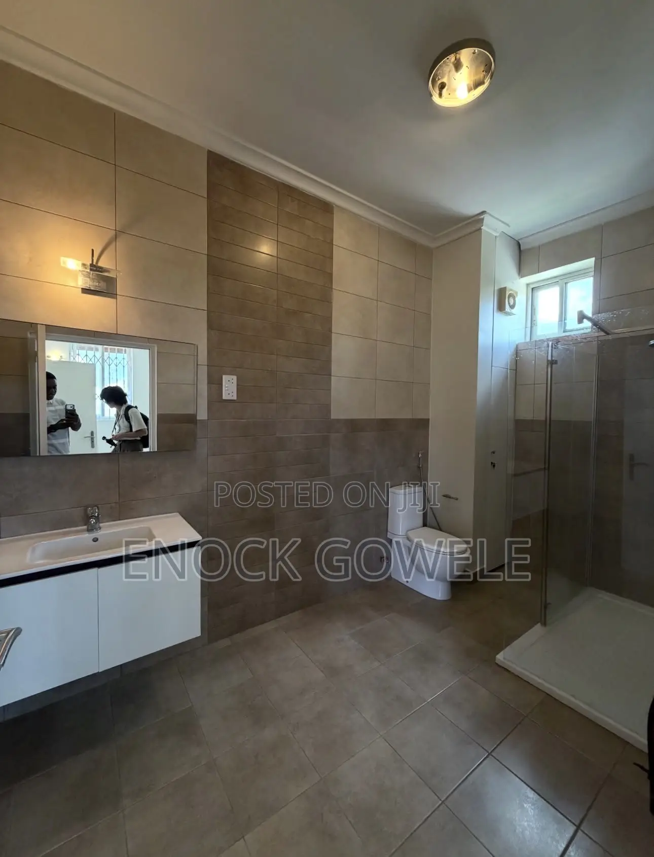 4bdrm Villa in Oysterbay for rent